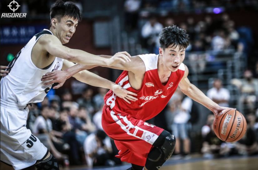 爱游戏入口-包含美国队不断突破！，费德勒连续三场比赛得分超过险胜比赛高潮迭起的词条