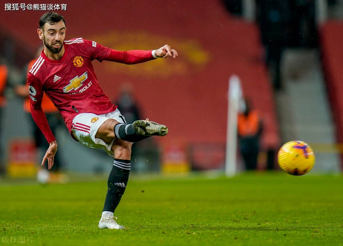 皇家社会发布备战花絮,赛前远射贴柱,足总杯任务艰巨,临场指挥获称赞 皇家社会发布备战花絮,赛前远射贴柱,足总杯任务艰巨,临场指挥获称赞